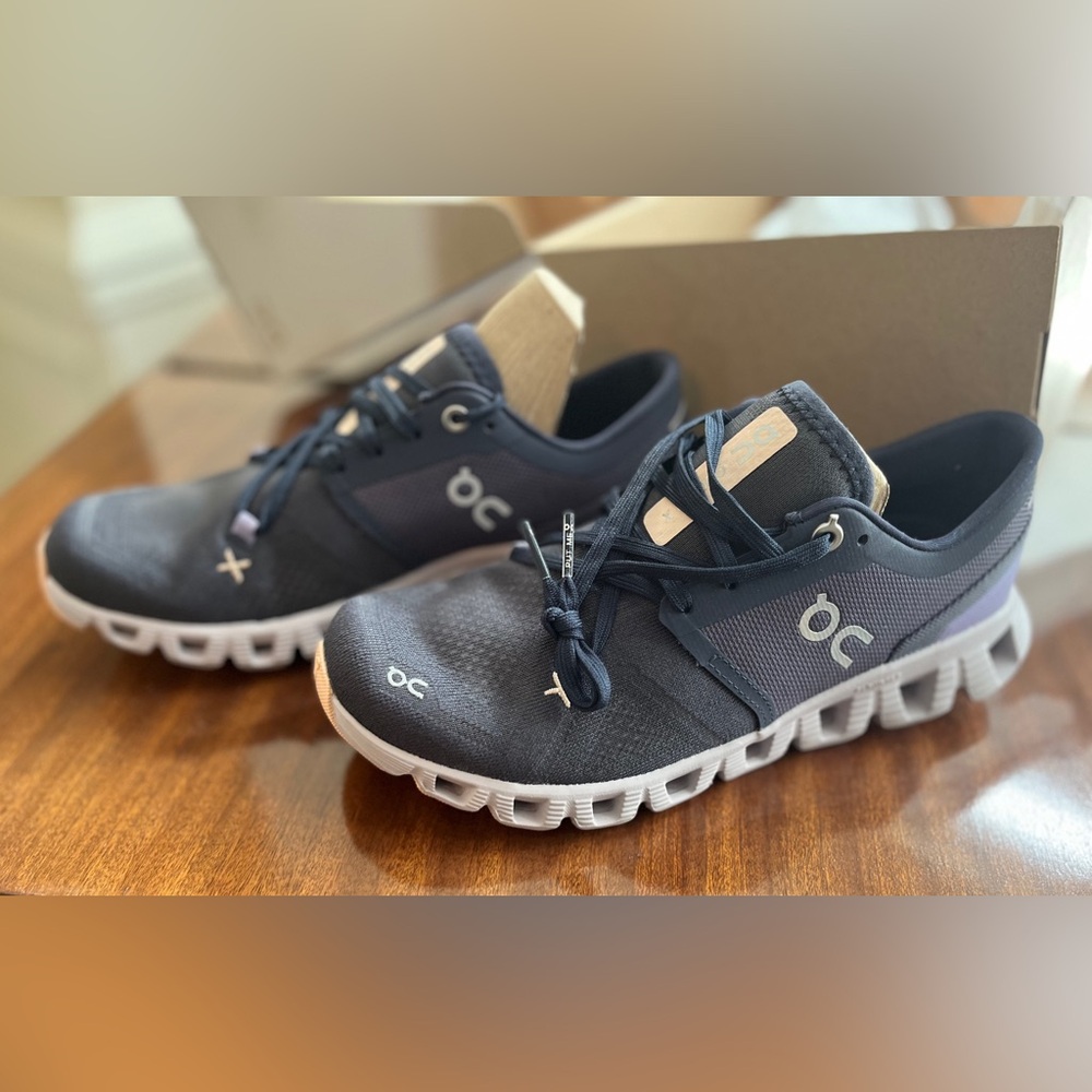 ON Running Women's Cloud X 3 Iron |Fade Athletic Shoes 7